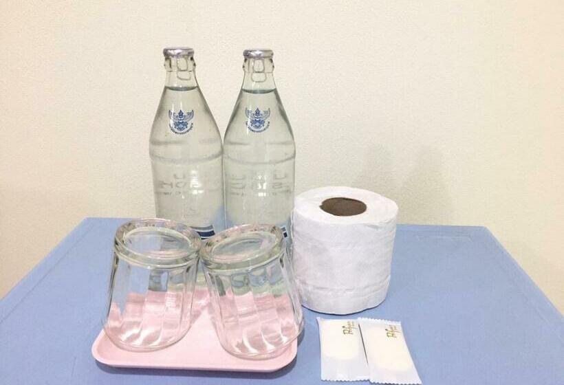 Deluxe Szoba, Surin Mansion