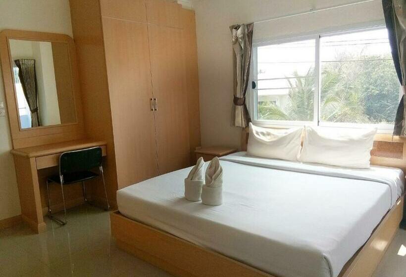 Deluxe Szoba, Surin Mansion