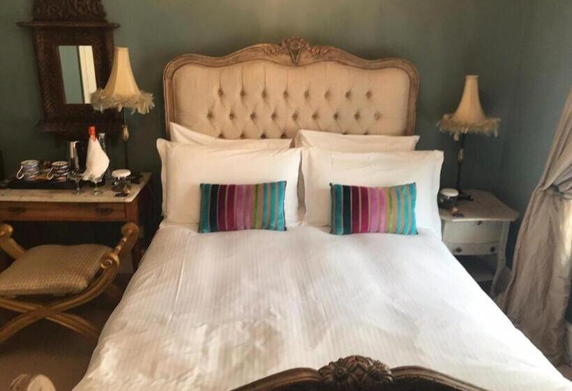 Номер Deluxe, The White House