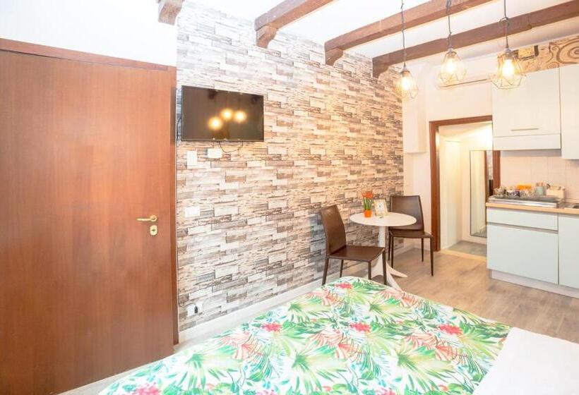 اتاق استاندارد, Giardino Giusti House & Court