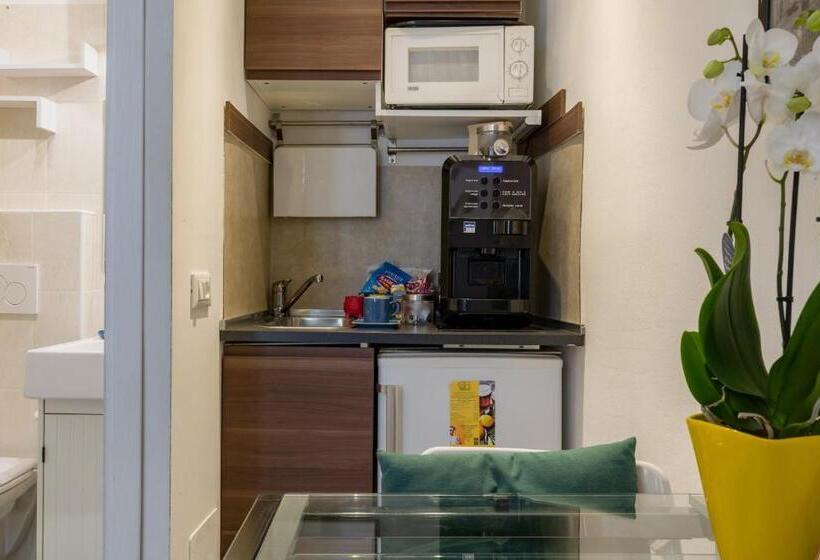 اتاق عادی, Giardino Giusti House & Court