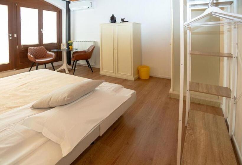 اتاق راحتی سه تخته, Giardino Giusti House & Court