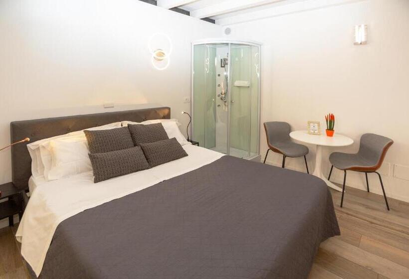 اتاق عادی, Giardino Giusti House & Court