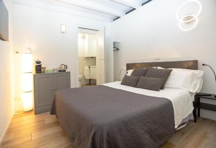 اتاق عادی, Giardino Giusti House & Court