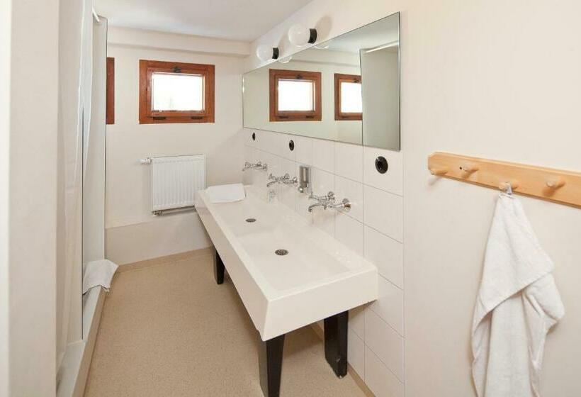 Номер Стандарт, Wannenkopfhütte