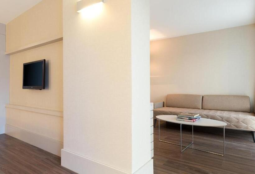 キングサイズベッドのジュニアスイート, Ac Hotel Istanbul Macka