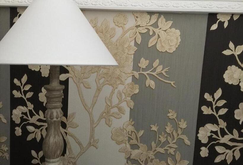 Номер Deluxe, De La Ville Relais