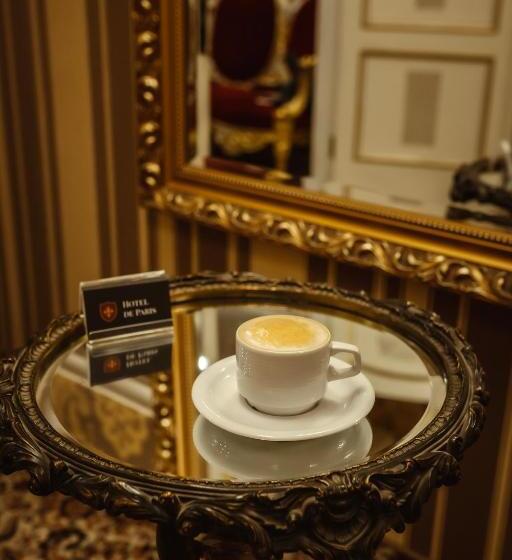 דירת חדר, De Paris