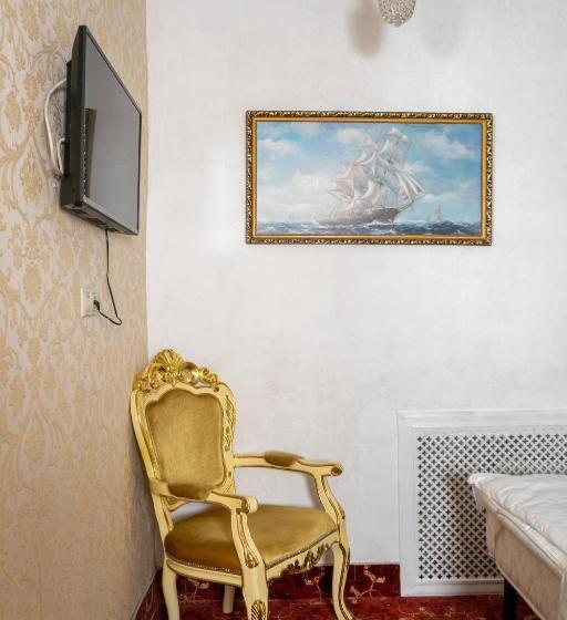 غرفة سوبيريور, De Paris