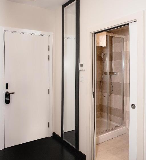 四人标准间, Nox Belsize Park