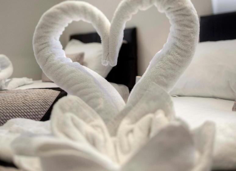 四人标准间, Nox Belsize Park