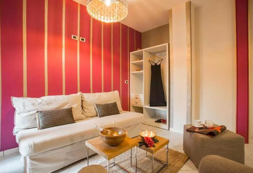 Juniorsviitti, Thea & Residence