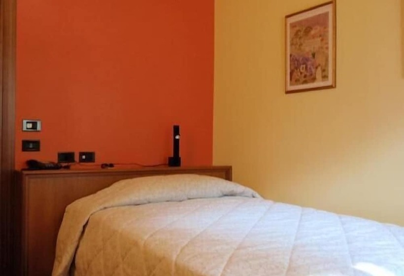 Quarto Estandar, Thea & Residence