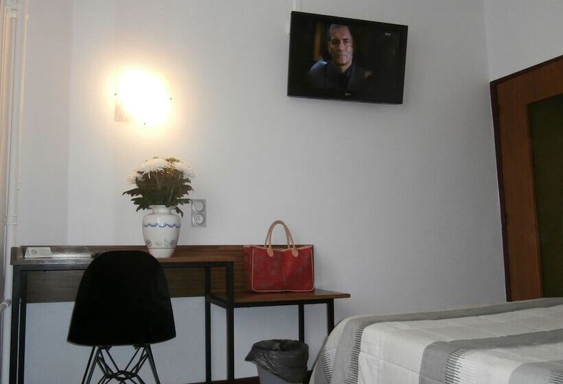 Номер Superior, Bristol Metz Centre Gare