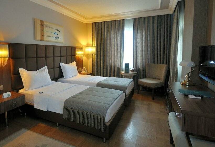标准间, Grand Atakum