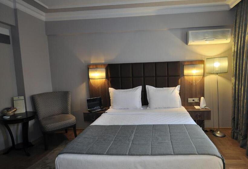 غرفة ديلوكس, Grand Atakum