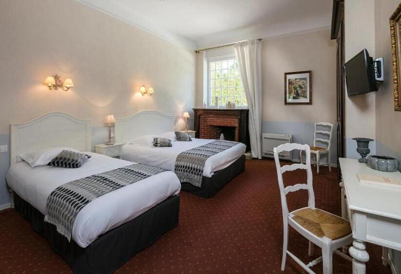 Номер Стандарт Трехместный, Demeures Et Châteaux Hôtel L Hermitage