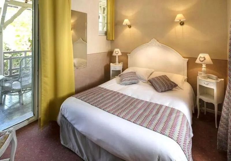 スタンダードルーム, Demeures Et Châteaux Hôtel L Hermitage