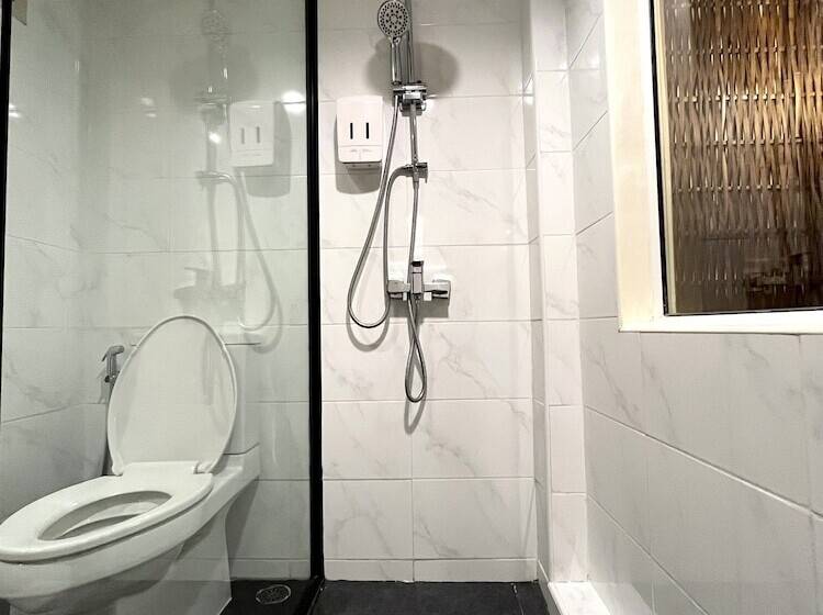 Семейный Номер, Nak Nakara Hotel Sha Extra Plus