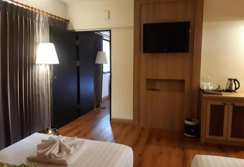 Семейный Номер, Nak Nakara Hotel Sha Extra Plus