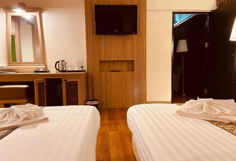 Семейный Номер, Nak Nakara Hotel Sha Extra Plus