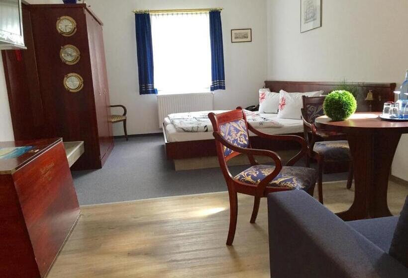 컴포트 룸, Pension Cora