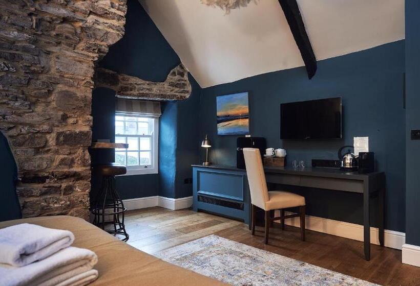 高级大房间, The Brown S