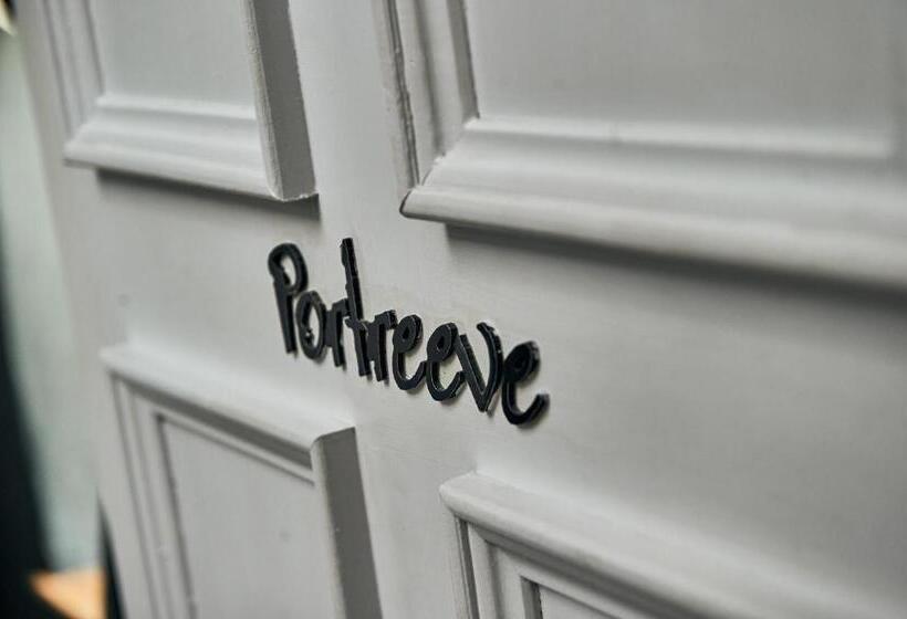 古典房间, The Brown S