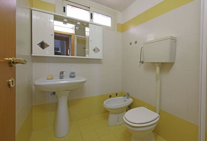 شقة غرفة واحدة, Villenpark Sanghen