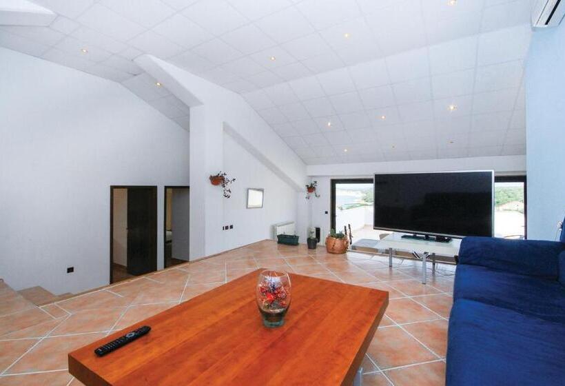 شقة ديلوكس 3 غرف نوم مطلة على البحر, Zlatni Lav