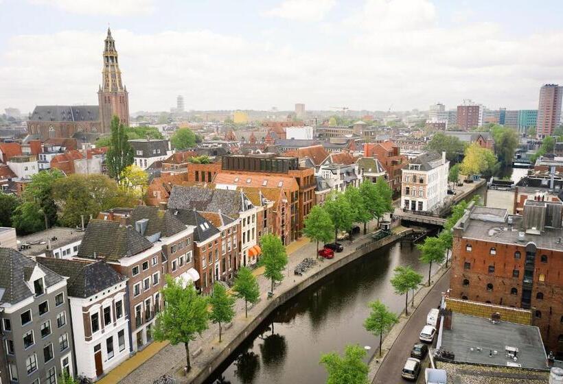 سوییت, Miss Blanche