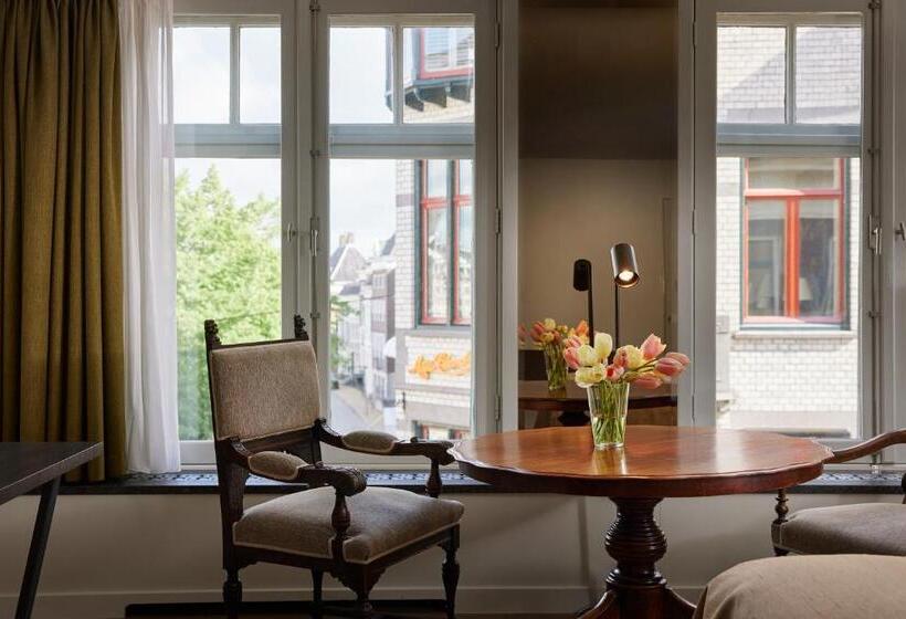 اتاق لوکس, Miss Blanche