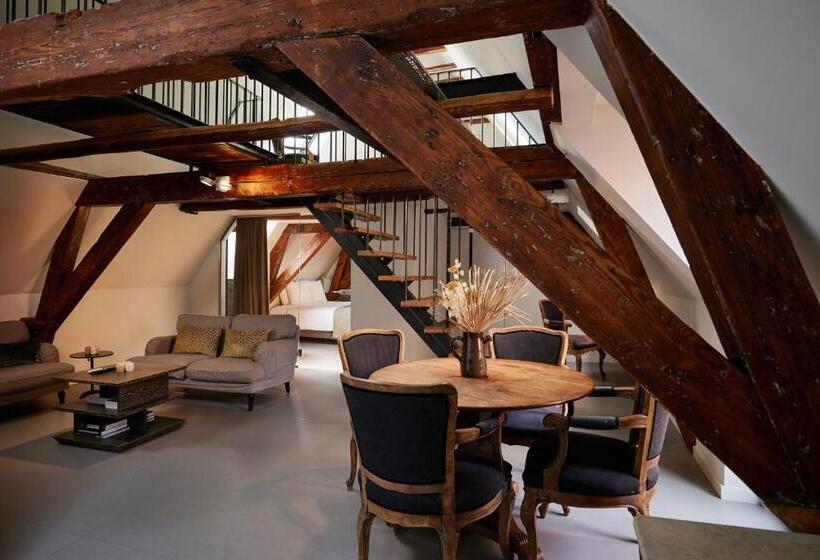 آپارتمان 1 خوابه, Miss Blanche