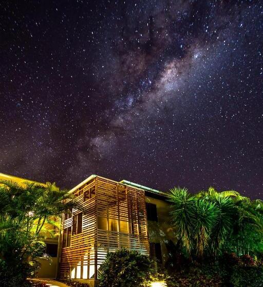 带泳池的2人公寓, Sandcastles 1770 Motel & Resort