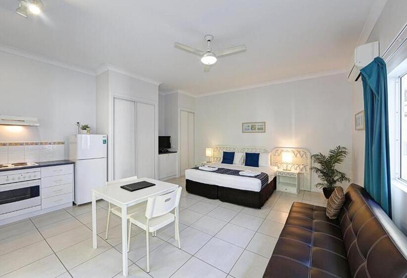 标准工作室, Sandcastles 1770 Motel & Resort