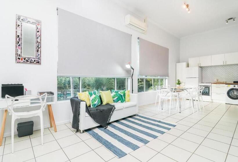 高级工作室, Sandcastles 1770 Motel & Resort