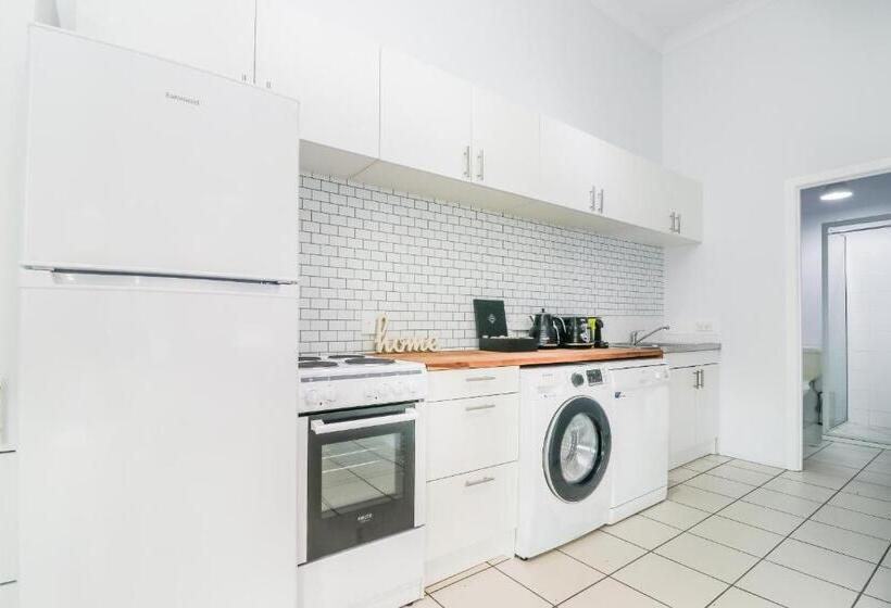 高级工作室, Sandcastles 1770 Motel & Resort