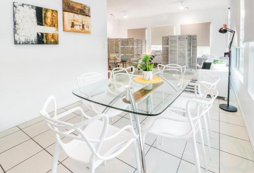 高级工作室, Sandcastles 1770 Motel & Resort