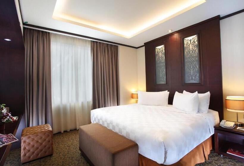Люкс, Swiss Belhotel Danum Palangkaraya