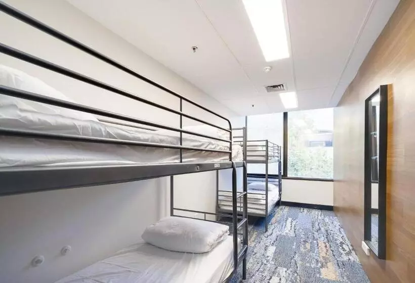 Vuode Makuusalissa, Trademark Hostel Sydney