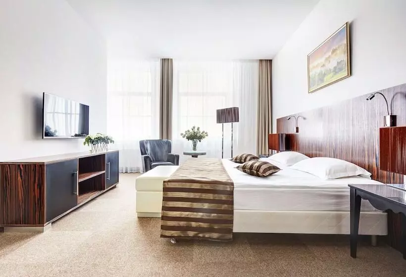 スーペリアスタジオ, Victoria Olimp Hotel Minsk