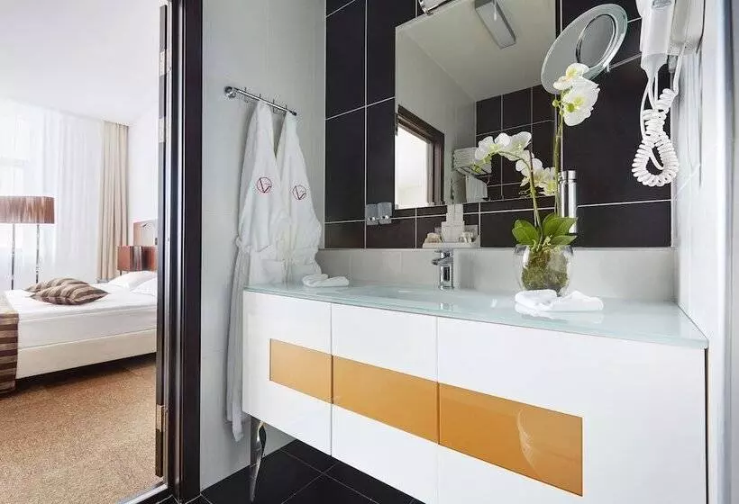 スーペリアスタジオ, Victoria Olimp Hotel Minsk
