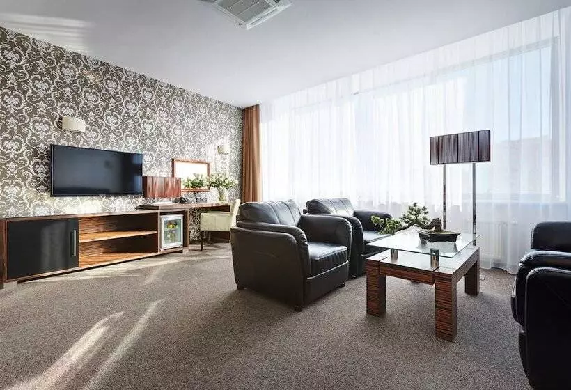 スーペリアースイート, Victoria Olimp Hotel Minsk