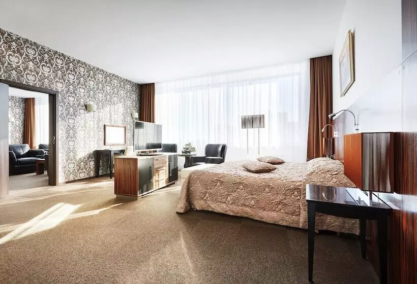スーペリアースイート, Victoria Olimp Hotel Minsk