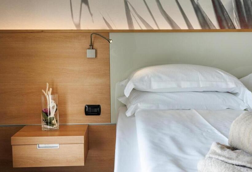 标准间侧面带海景, Wellness Hotel Casa Barca