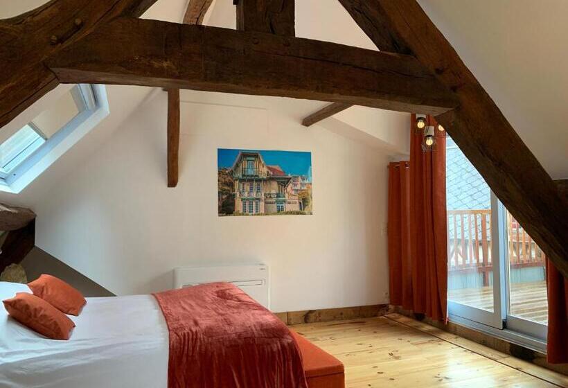 غرفة عائلية, L Ecole Des Demoiselles