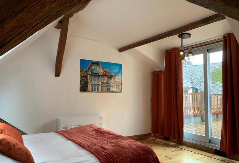 غرفة عائلية, L Ecole Des Demoiselles