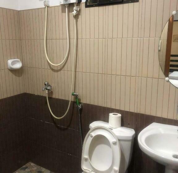 اتاق راحتی سه تخته, Seascape Lodging House