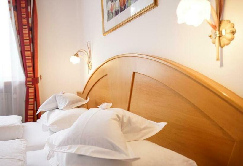 Comfort room with balcony, Garni Crepaz