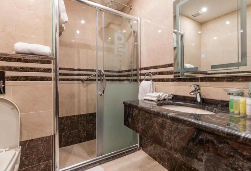 اتاق خانوادگی, Petra Elite